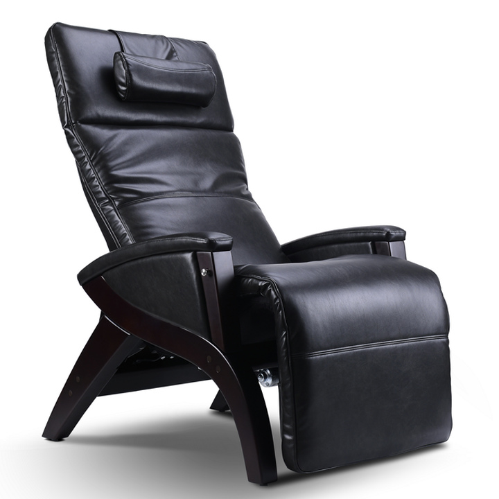 Svago Newton zero gravity recliner in top-grain leather showing the solid beechwood base and three-motor articulation.
